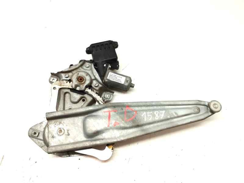 Recambio de elevalunas trasero derecho para toyota verso advance referencia OEM IAM 698300F040  