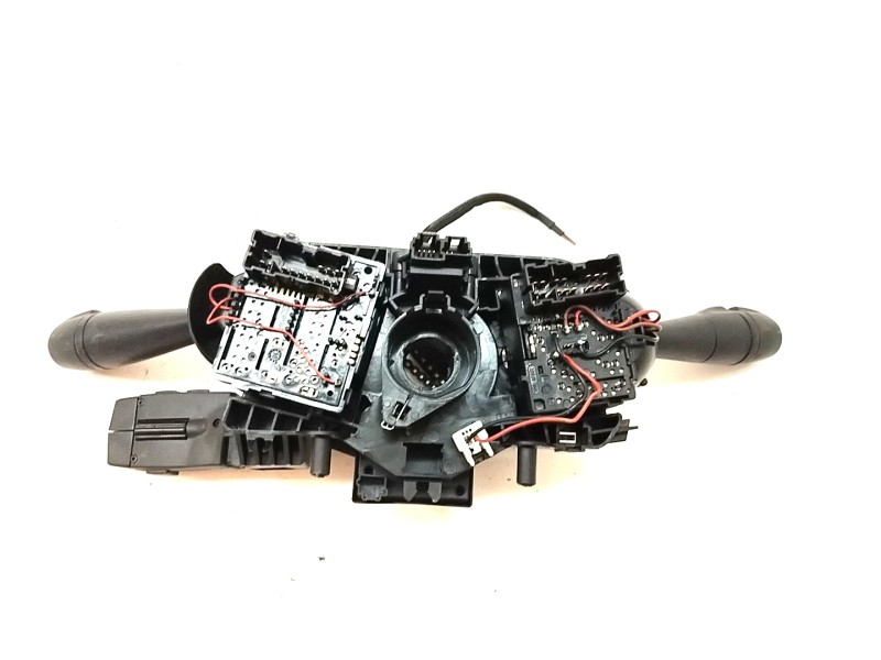 Recambio de mando multifuncion para dacia duster ambiance 4x2 referencia OEM IAM 479457095R  