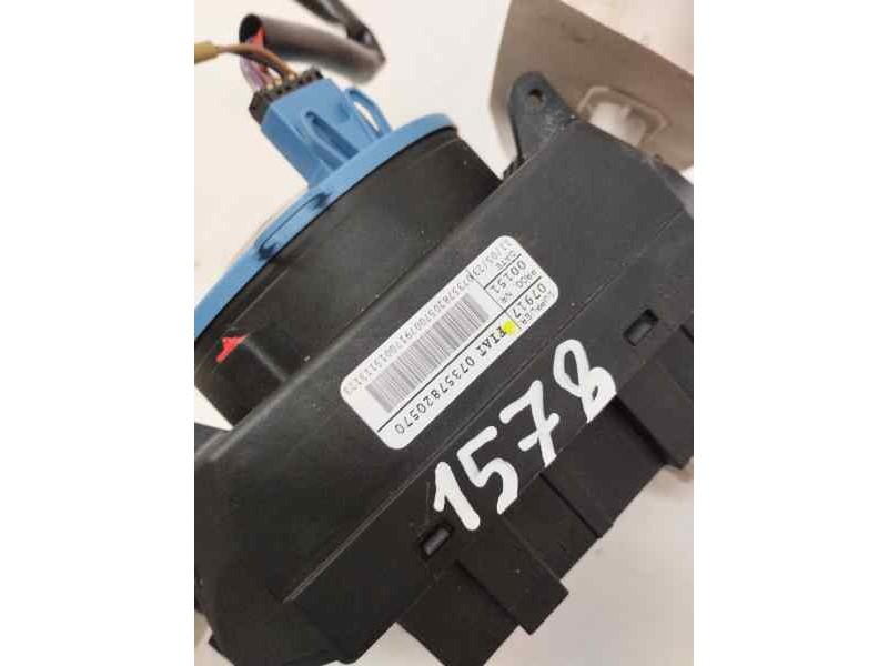 Recambio de mando multifuncion para fiat 500 312 referencia OEM IAM 07357820570  