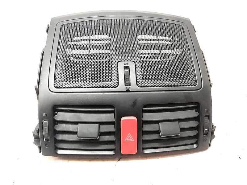 Recambio de rejilla aireadora para toyota auris 2.0 d-4d 126 cv referencia OEM IAM   