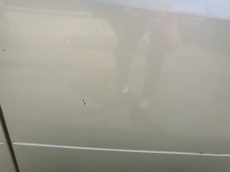 Recambio de puerta delantera derecha para smart forfour 1.3 cat referencia OEM IAM   