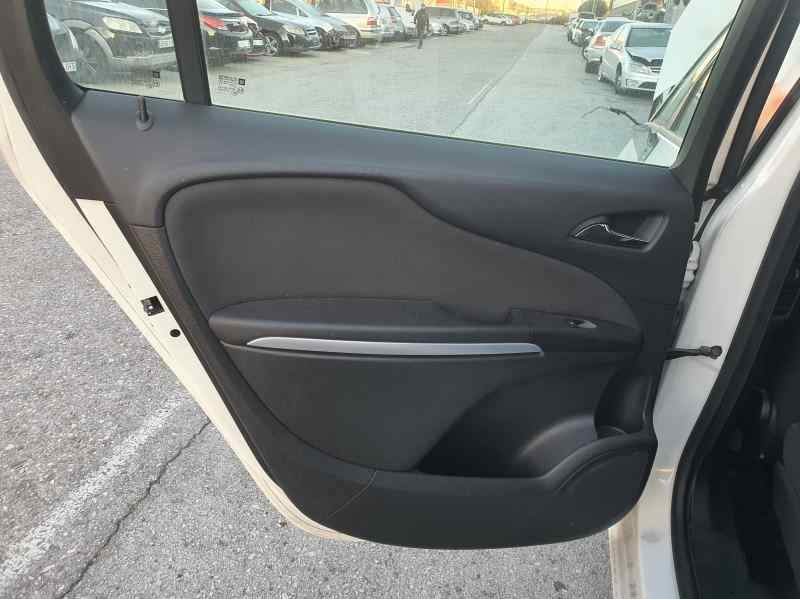 Recambio de guarnecido puerta trasera izquierda para opel zafira tourer 1.6 cdti dpf ecoflex s&s 136 cv referencia OEM IAM   
							
