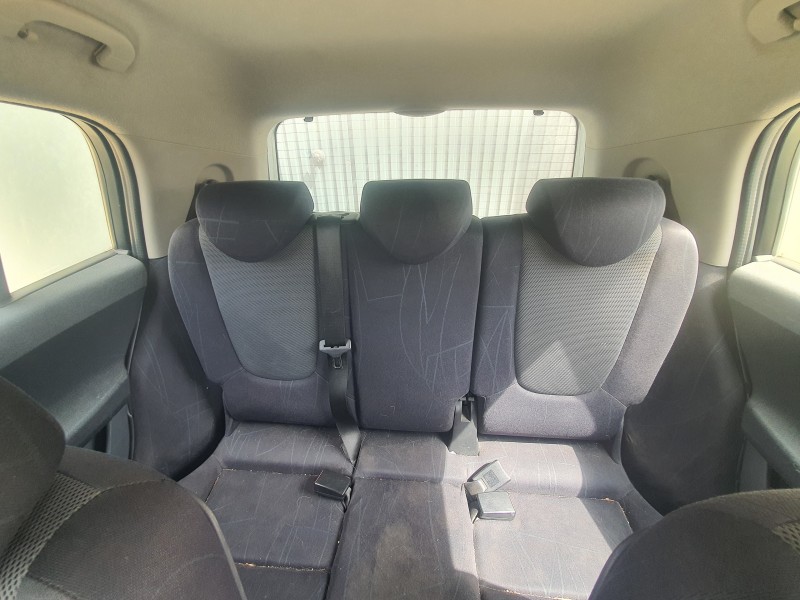 Recambio de asientos traseros para smart forfour 1.3 cat referencia OEM IAM   