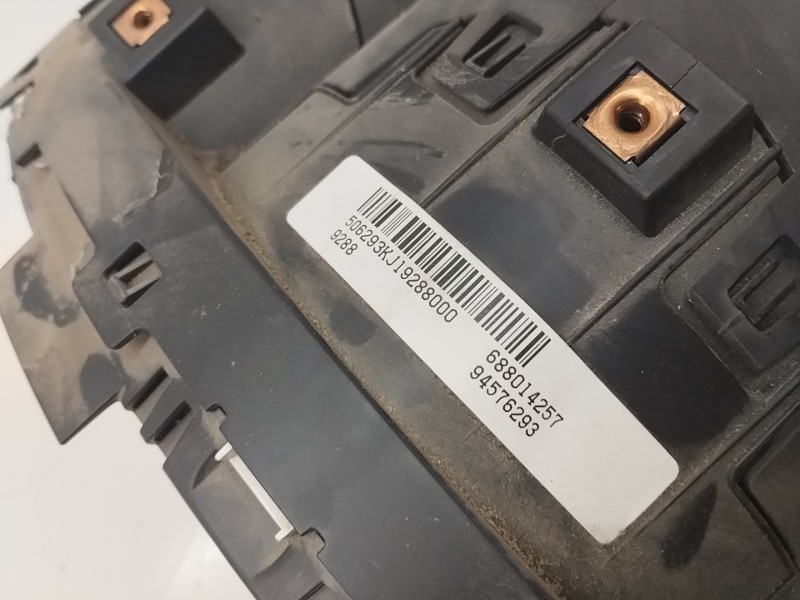 Recambio de cuadro instrumentos para chevrolet cruze 2.0 diesel cat referencia OEM IAM 688014257  