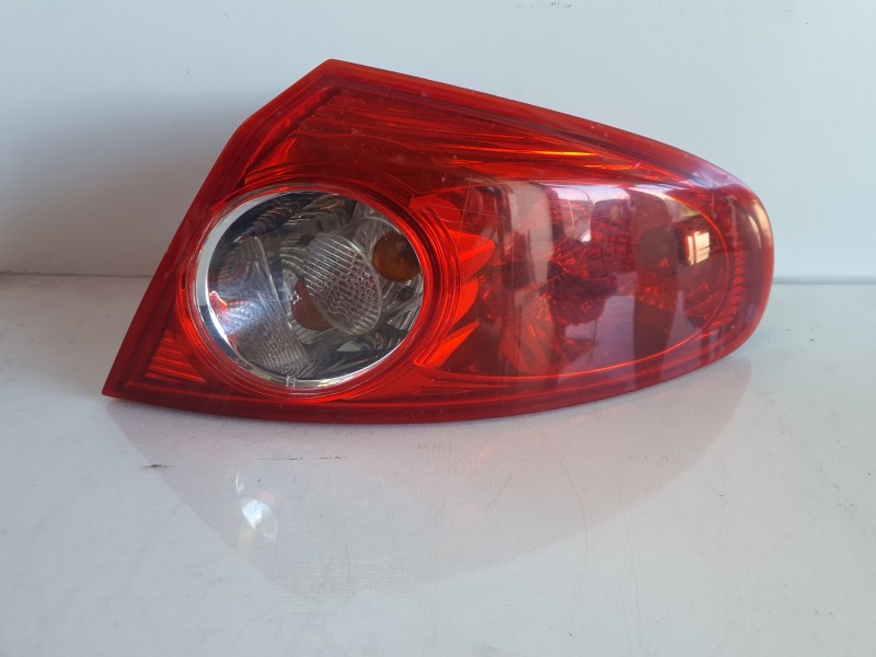 Recambio de piloto trasero derecho para chevrolet lacetti referencia OEM IAM   