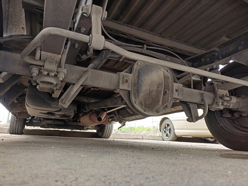 Recambio de puente trasero para iveco daily furgón 2.3 diesel cat referencia OEM IAM 46391692  