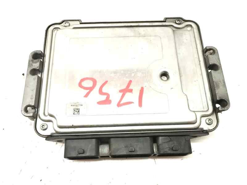 Recambio de centralita motor uce para ford focus ii berlina referencia OEM IAM 6M5112A650NC  
							