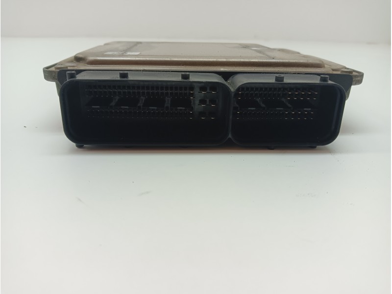 Recambio de centralita motor uce para opel insignia berlina 2.0 cdti cat referencia OEM IAM 55577619  