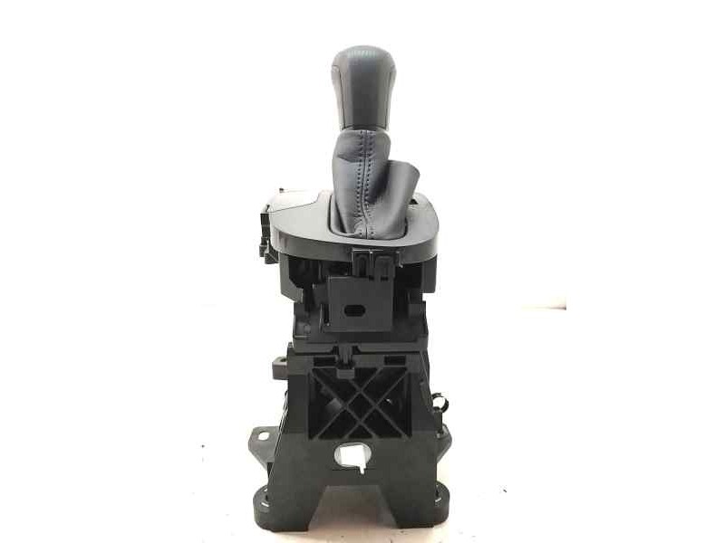Recambio de palanca cambio para toyota yaris iv 1.5 hybrid 116 cv referencia OEM IAM 750588  