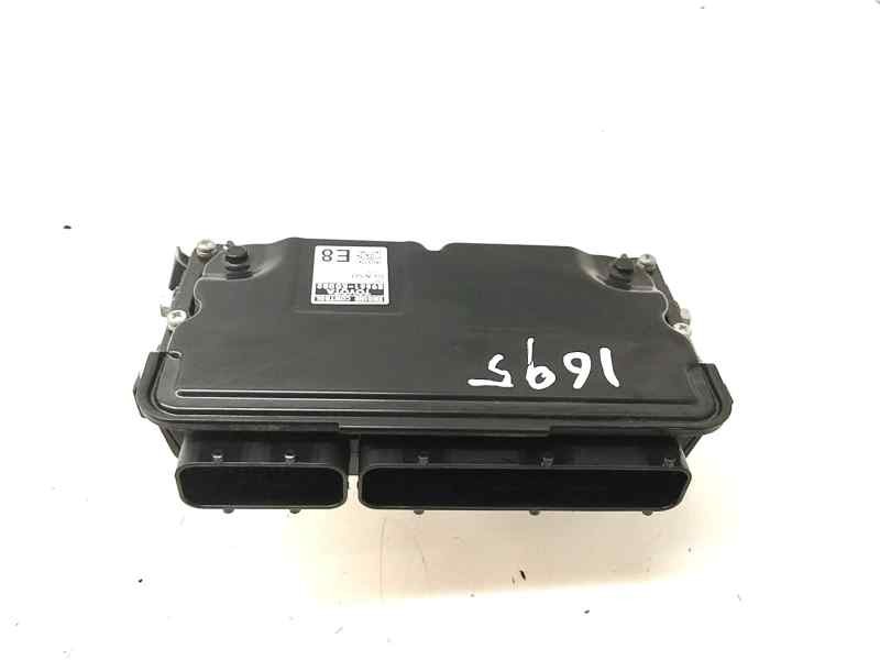 Recambio de centralita motor uce para toyota yaris iv 1.5 hybrid 116 cv referencia OEM IAM 89661K0082  