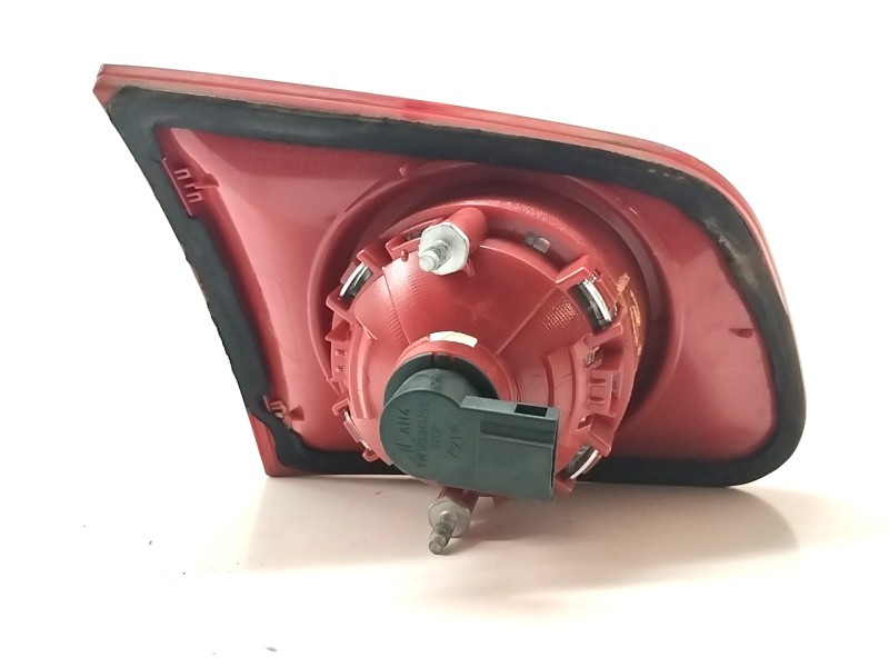 Recambio de piloto trasero derecho interior para volkswagen passat variant (3c5) 2.0 tdi referencia OEM IAM   