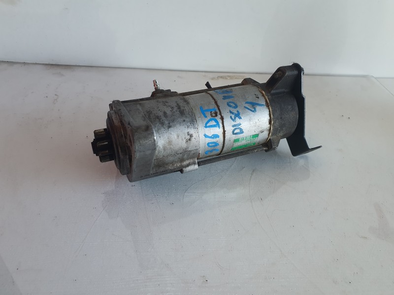 Recambio de motor arranque para land rover discovery 4 tdv6 hse referencia OEM IAM 4280005950  