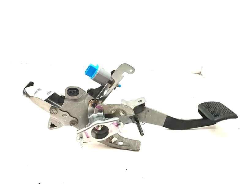 Recambio de pedal freno para toyota yaris iv 1.5 hybrid 116 cv referencia OEM IAM   