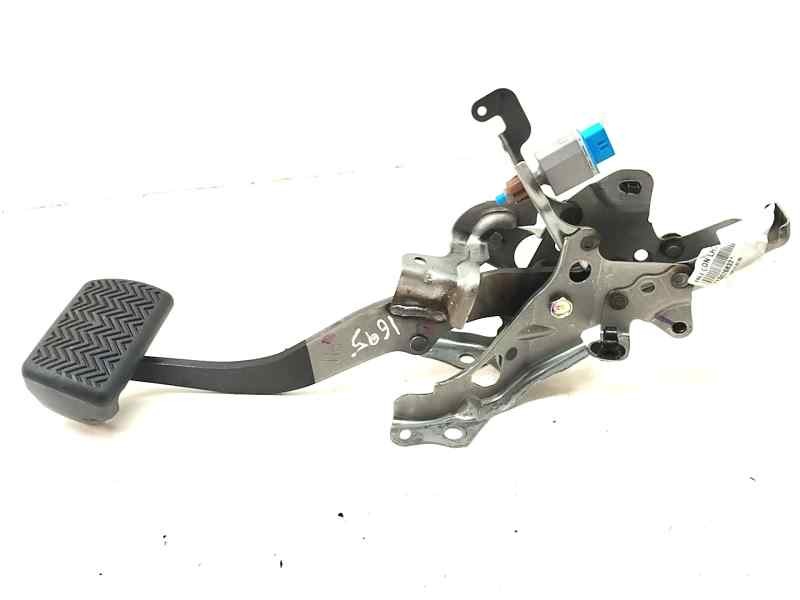 Recambio de pedal freno para toyota yaris iv 1.5 hybrid 116 cv referencia OEM IAM   