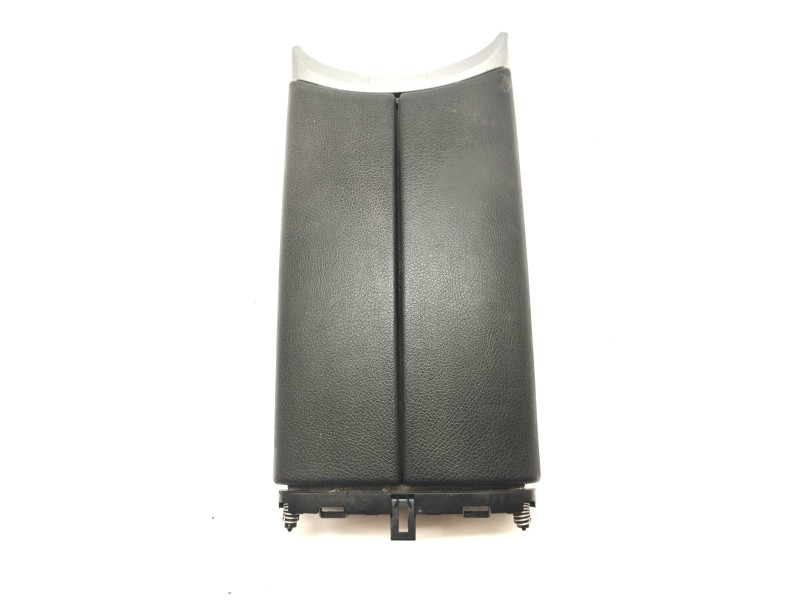 Recambio de apoyabrazos central para mercedes-benz clase c (w205) lim. c 200 d (205.001) referencia OEM IAM   
							