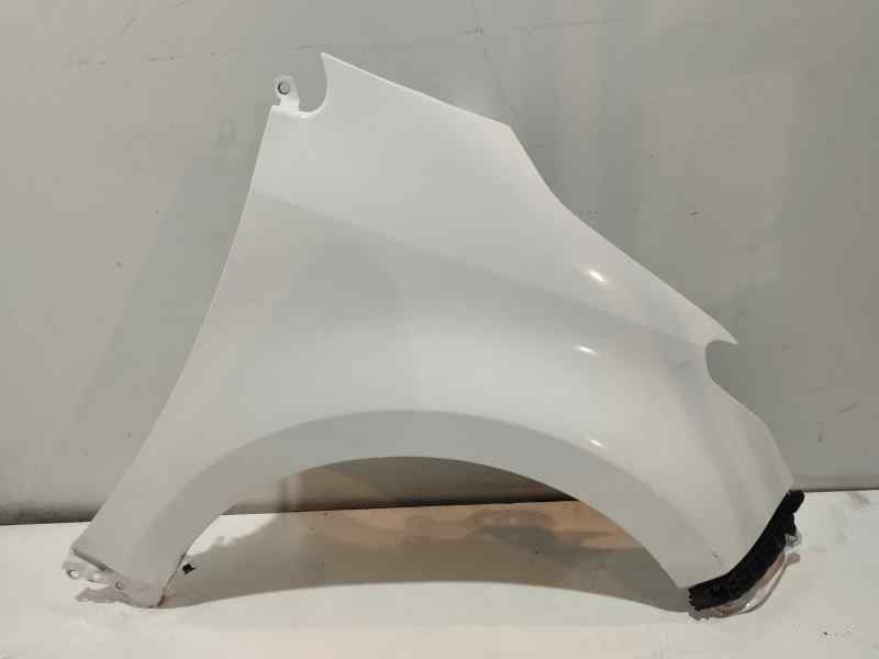 Recambio de aleta delantera derecha para toyota yaris iv 1.5 hybrid 116 cv referencia OEM IAM   