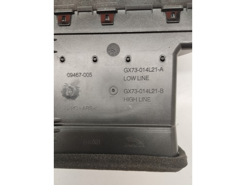 Recambio de rejilla aireadora para jaguar xe 2.0 diesel cat referencia OEM IAM GX73014L21A  