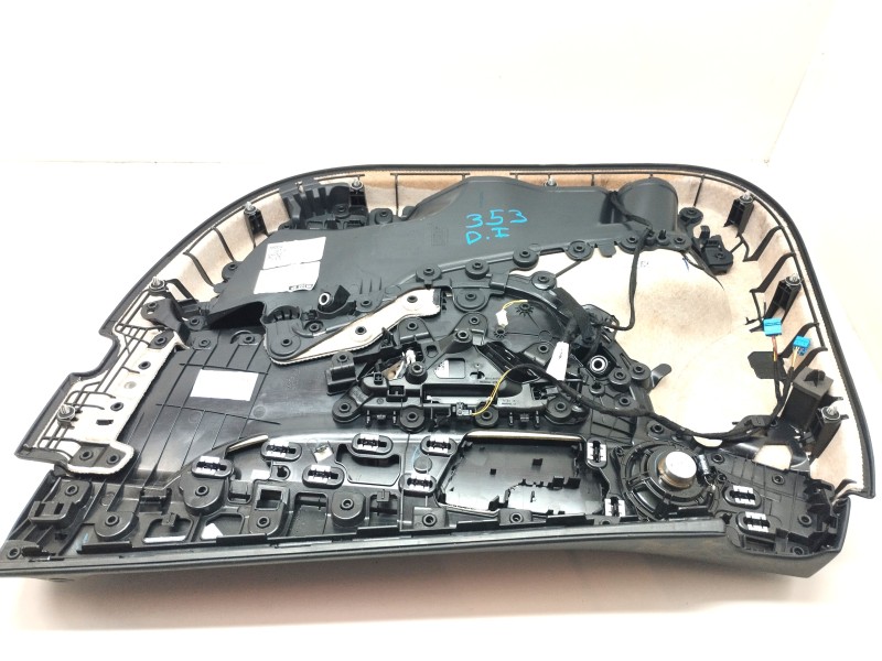 Recambio de guarnecido puerta delantera izquierda para mercedes-benz clase c (w205) lim. c 200 d (205.001) referencia OEM IAM   
							