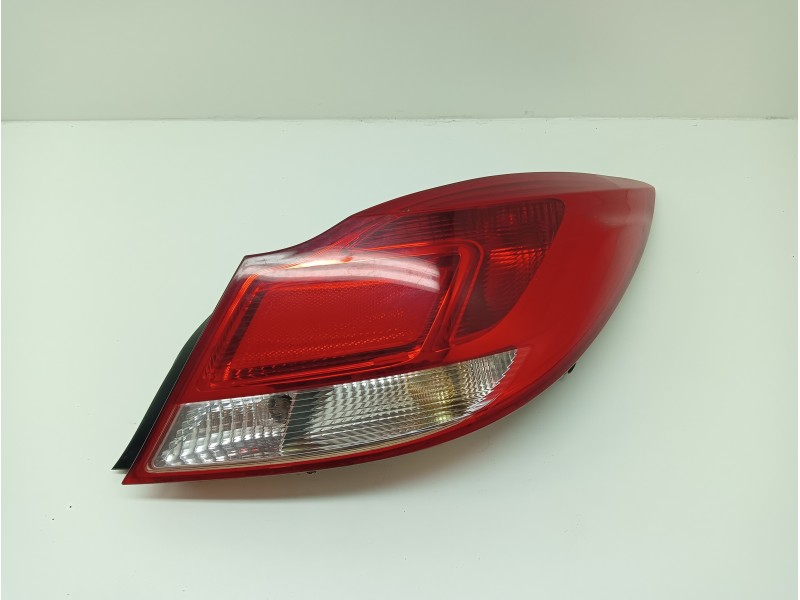 Recambio de piloto trasero derecho para opel insignia berlina 2.0 cdti cat referencia OEM IAM   