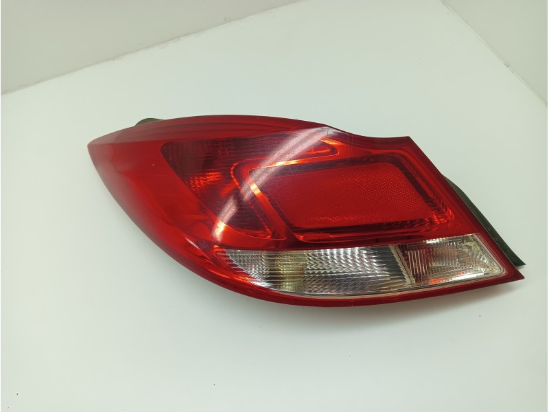 Recambio de piloto trasero izquierdo para opel insignia berlina 2.0 cdti cat referencia OEM IAM   