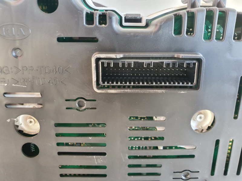 Recambio de cuadro instrumentos para kia rio basic referencia OEM IAM 940331W820  