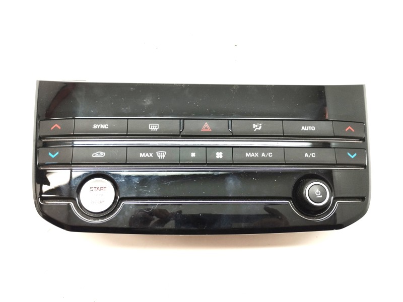 Recambio de mando climatizador para jaguar xe 2.0 diesel cat referencia OEM IAM GX7318C858LF  