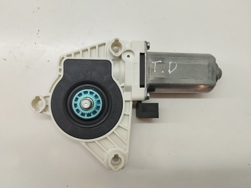 Recambio de motor elevalunas trasero derecho para volkswagen arteon (3h7) r-line 4motion referencia OEM IAM 5Q4959801B  