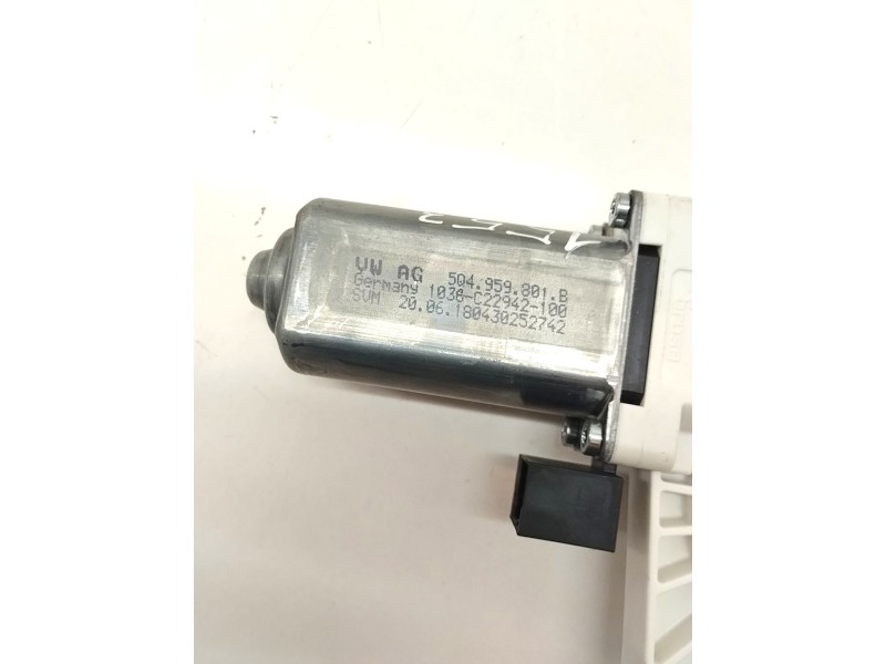 Recambio de motor elevalunas trasero derecho para volkswagen arteon (3h7) r-line 4motion referencia OEM IAM 5Q4959801B  