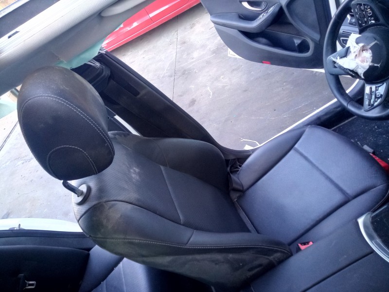 Recambio de asiento delantero izquierdo para mercedes-benz clase c (w205) lim. c 200 d (205.001) referencia OEM IAM   