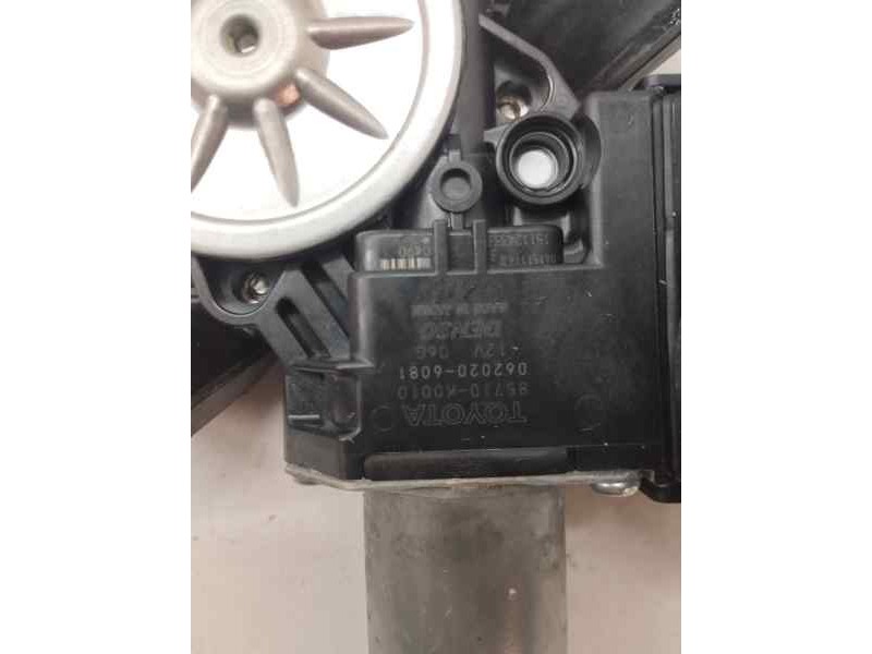 Recambio de elevalunas trasero derecho para toyota yaris iv 1.5 hybrid 116 cv referencia OEM IAM 85710K0010  