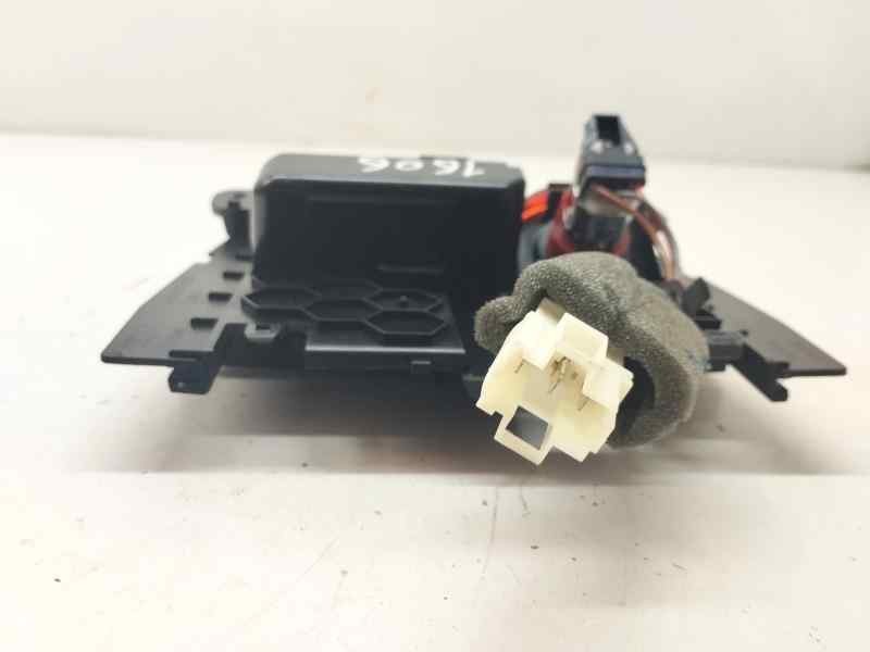 Recambio de cenicero para audi q5 (8r) 3.0 tdi 245 cv referencia OEM IAM 8K0857951  