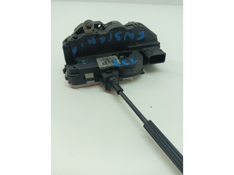 Recambio de cerradura puerta delantera derecha para opel insignia berlina 2.0 cdti cat referencia OEM IAM 13503150  