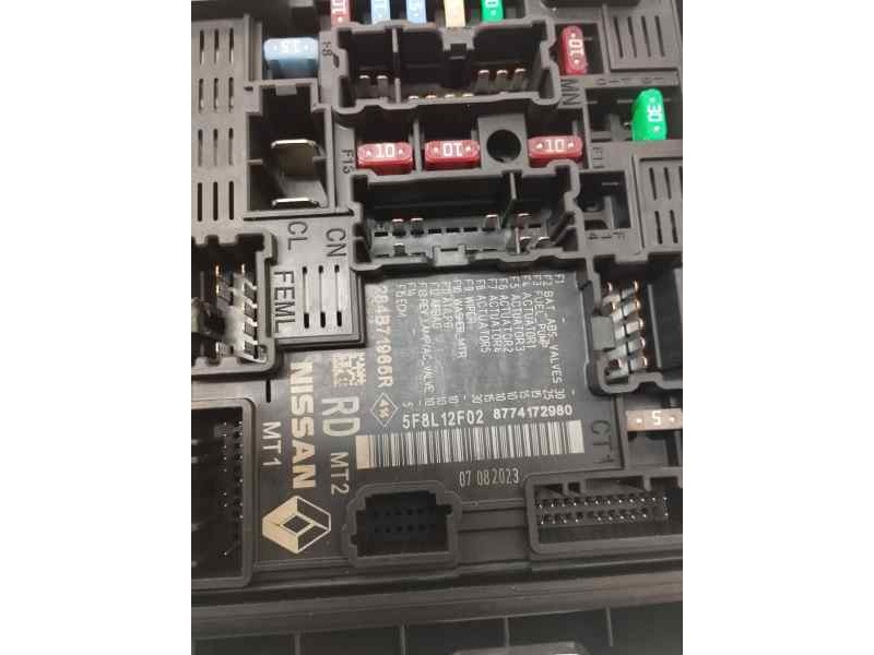 Recambio de caja reles / fusibles para dacia sandero iii 1.0 tce referencia OEM IAM 284B71965R  