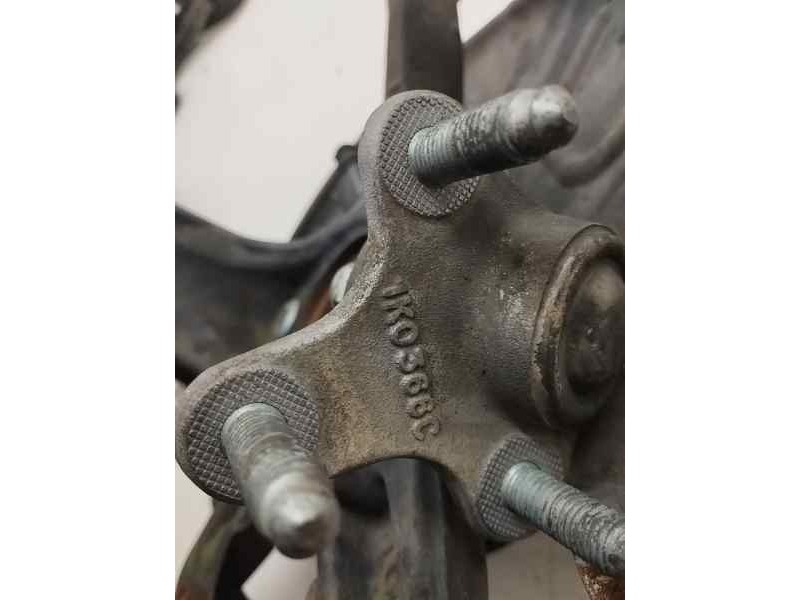 Recambio de mangueta delantera derecha para volkswagen golf v berlina (1k1) 1.6 16v fsi referencia OEM IAM 1K0366C  