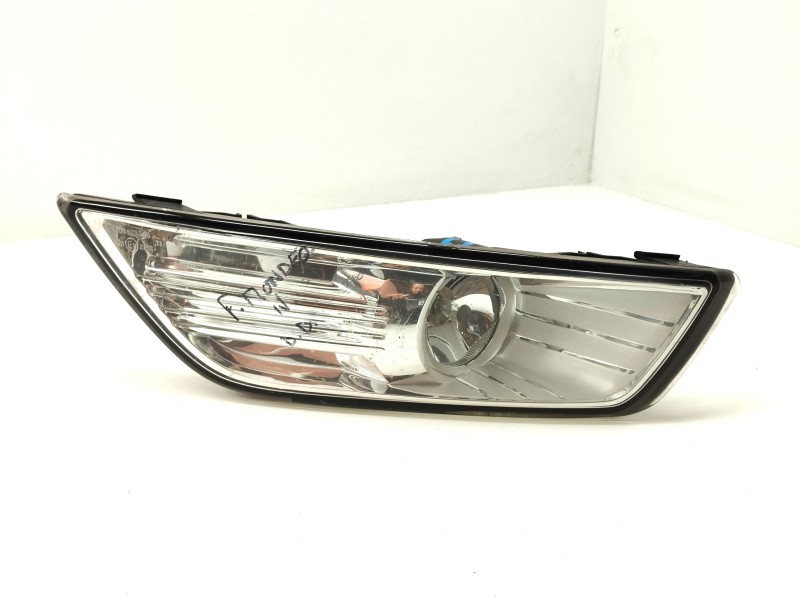 Recambio de faro antiniebla derecho para ford mondeo ber. (ca2) 2.0 tdci cat referencia OEM IAM 0305081002  
							
