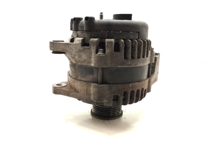 Recambio de alternador para ssangyong korando 2.0 td cat referencia OEM IAM A6711540302  