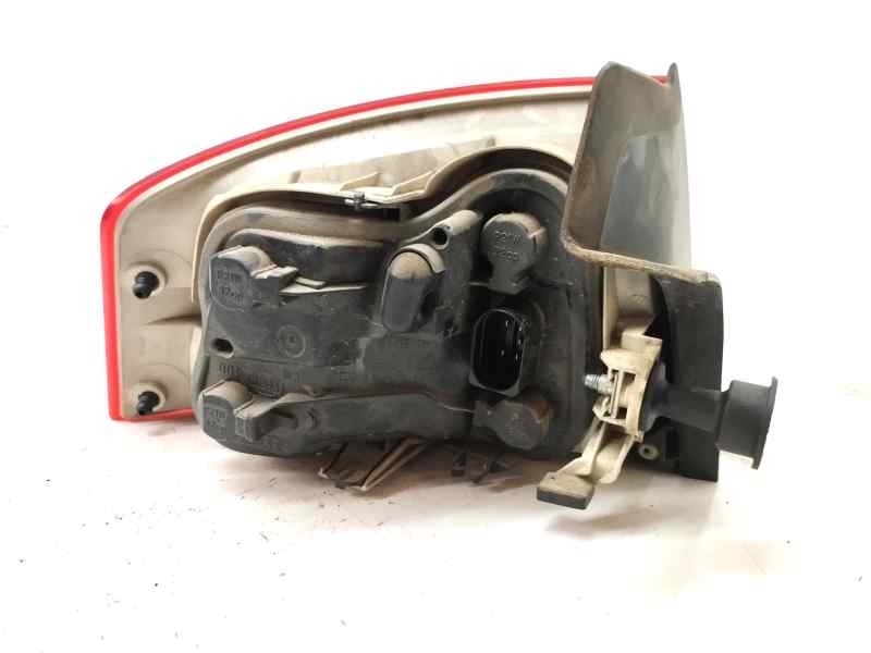 Recambio de piloto trasero derecho para audi a4 berlina (8e) 2.0 tdi 16v 170 cv referencia OEM IAM 8E5945096  
							