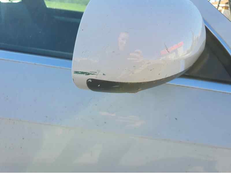 Recambio de retrovisor derecho para audi a4 berlina (8e) 2.0 tdi 16v 170 cv referencia OEM IAM   
							