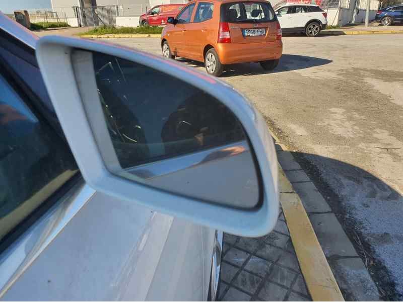Recambio de retrovisor derecho para audi a4 berlina (8e) 2.0 tdi 16v 170 cv referencia OEM IAM   
							