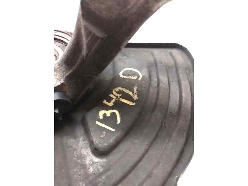 Recambio de mangueta delantera derecha para mercedes-benz clase cla (w117) cla 220 cdi (117.303) referencia OEM IAM A2464210620 