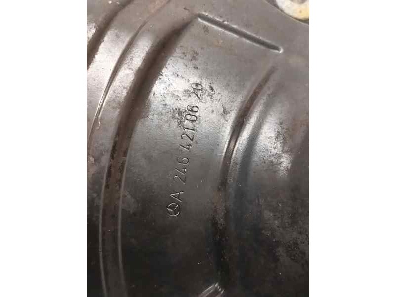 Recambio de mangueta delantera derecha para mercedes-benz clase cla (w117) cla 220 cdi (117.303) referencia OEM IAM A2464210620 
							