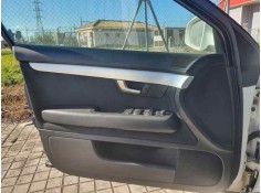 Recambio de guarnecido puerta delantera izquierda para audi a4 berlina (8e) 2.0 tdi 16v 170 cv referencia OEM IAM   