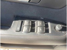 Recambio de mando elevalunas delantero izquierdo para audi a4 berlina (8e) 2.0 tdi 16v 170 cv referencia OEM IAM   