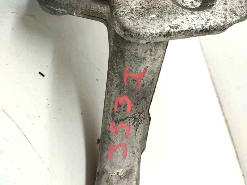 Recambio de mangueta delantera izquierda para mercedes-benz clase c (w205) lim. c 200 d (205.001) referencia OEM IAM 2052100  
							