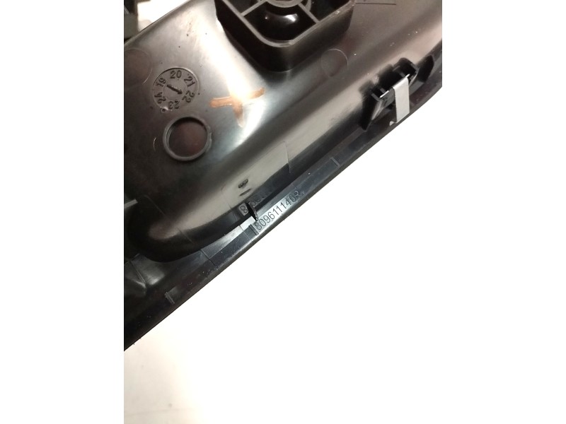 Recambio de mando elevalunas delantero izquierdo para dacia sandero iii 1.0 tce referencia OEM IAM 809611146R  