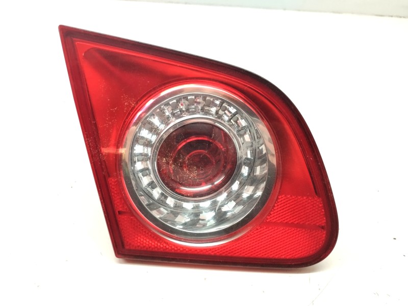 Recambio de piloto trasero izquierdo interior para volkswagen passat berlina (3c2) 2.0 tdi referencia OEM IAM 3C5945093C  
							