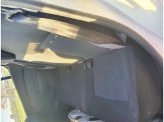 Recambio de asientos traseros para dacia sandero 1.2 16v 73 cv referencia OEM IAM    2