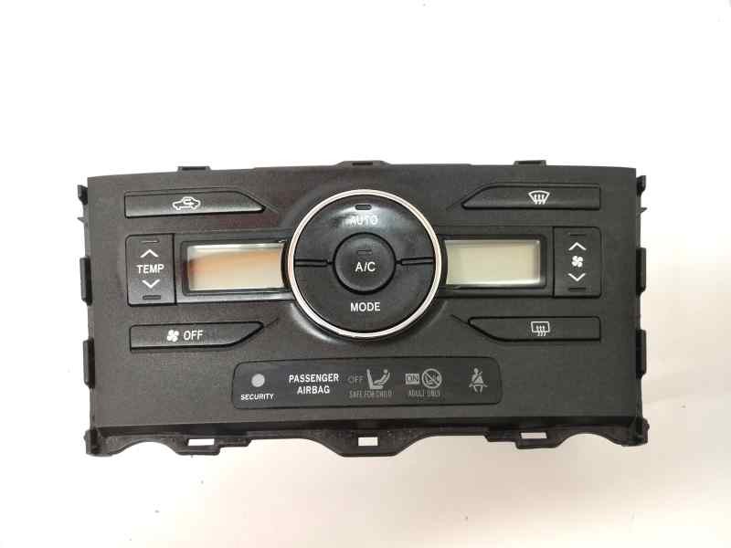 Recambio de mando climatizador para toyota auris 1.4 d-4d 90 cv referencia OEM IAM 5590002321A  