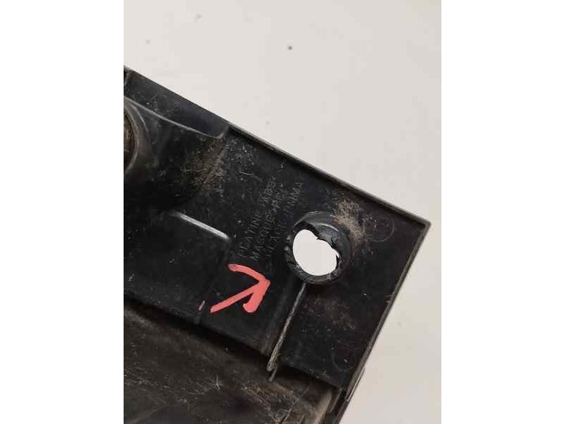 Recambio de piloto trasero derecho para renault captur 1.5 dci diesel fap energy referencia OEM IAM 265502731R  