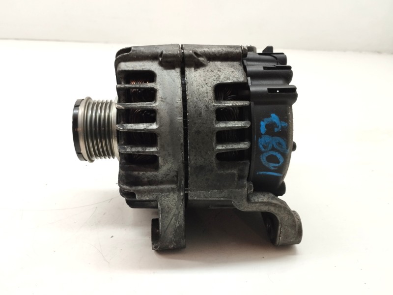 Recambio de alternador para bmw serie 1 berlina (e81/e87) 2.0 turbodiesel cat referencia OEM IAM 7802261AI03  
							